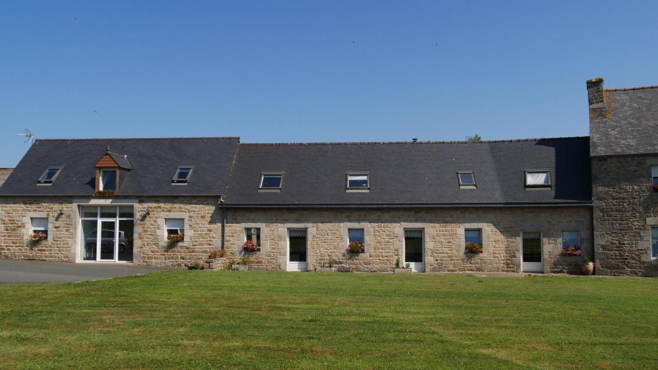 La Ferme Guibel Panzió Plouzélambre Kültér fotó